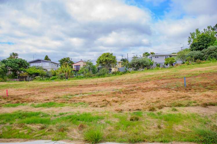 51 Symes Drive Red Beach_9