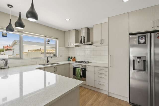 2/53 Hutchinson Avenue New Lynn_2