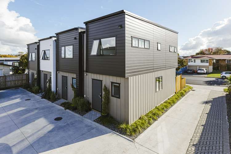 1/77 Glenmore Road Sunnyhills_9