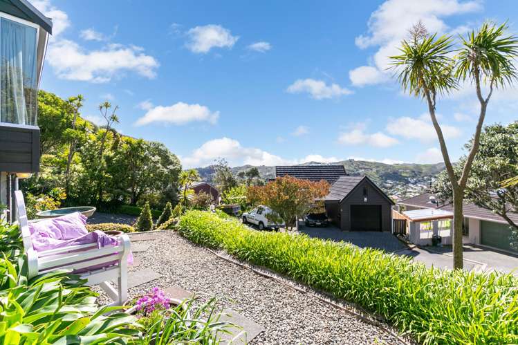 7 Selkirk Way Karori_20