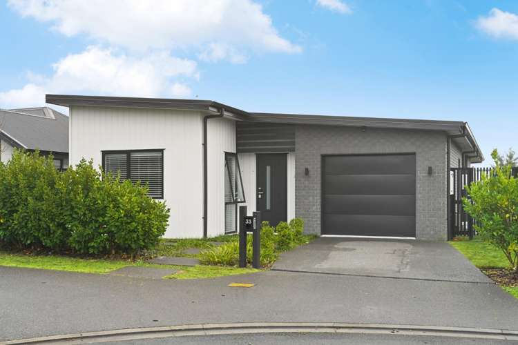 33 Ogilvie Avenue 1053_0