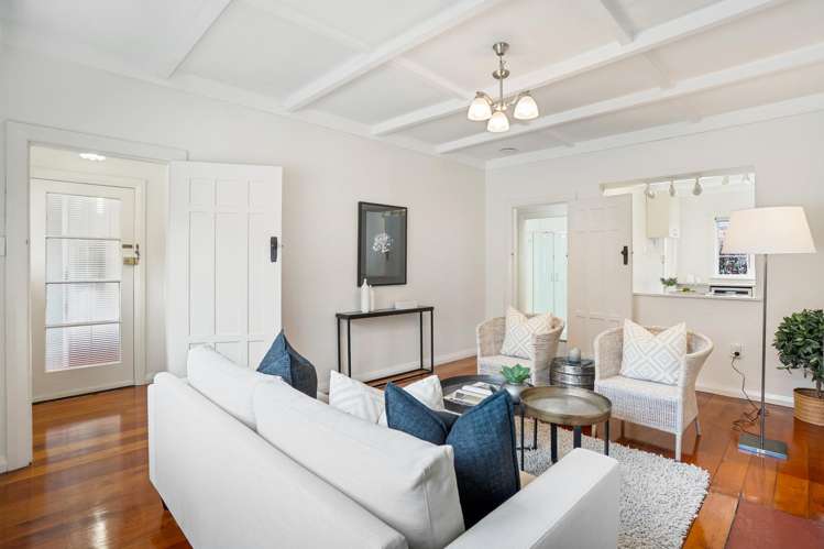 2/49 Margot Street Epsom_1