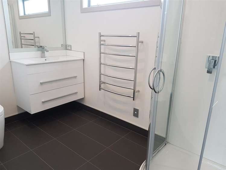 2/374 Worcester Street Linwood_2