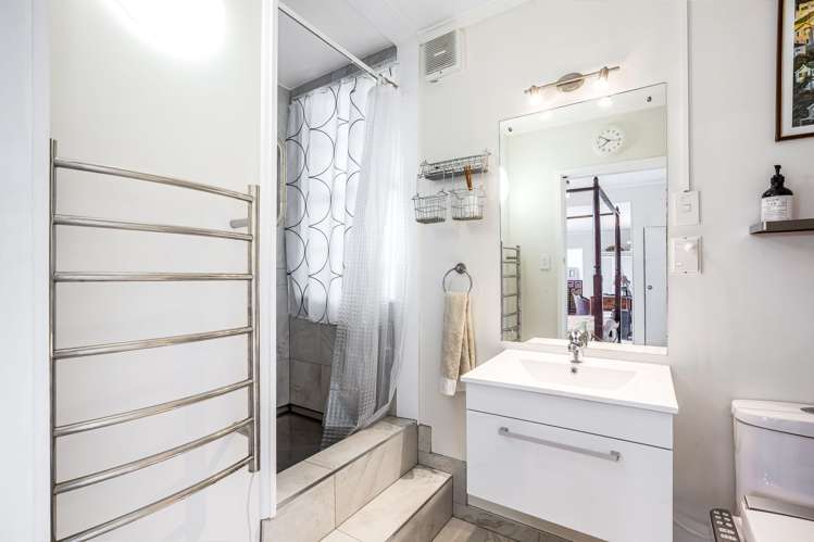 64 Lohia Street Khandallah_18