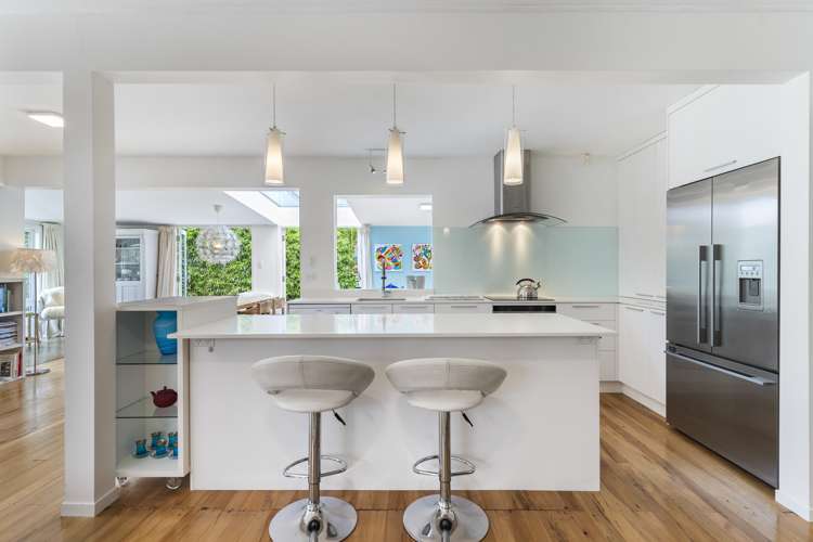 16 Coroglen Avenue Birkenhead_7