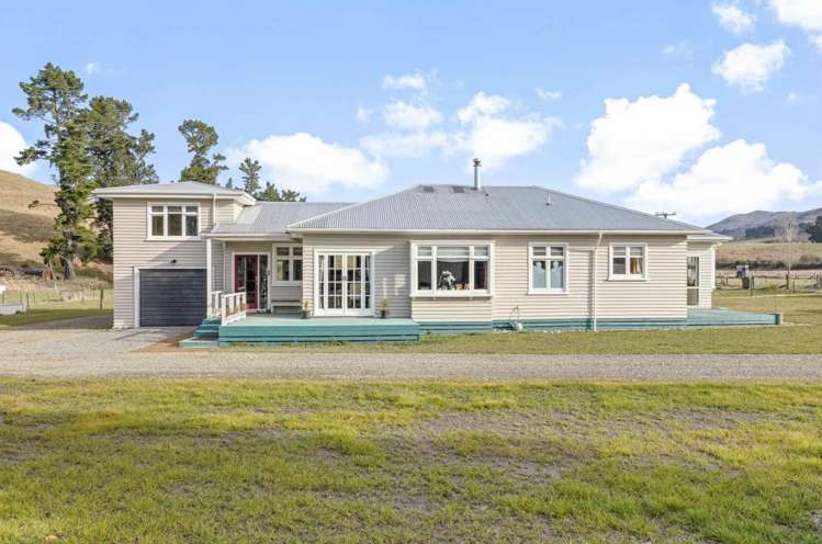 5669A West Coast Road Springfield_1