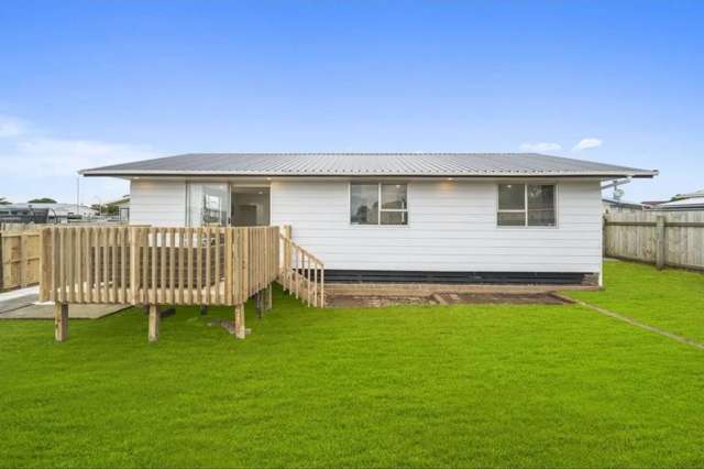 1/12 Kennington Drive Clendon Park_4