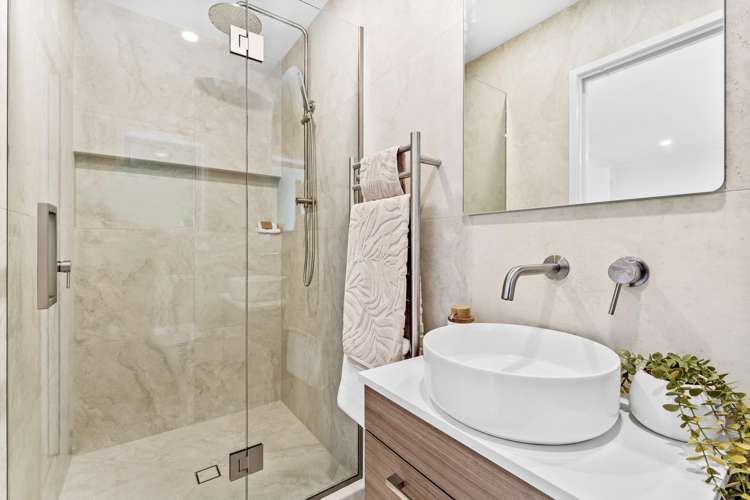 36B The Circle Manly_20