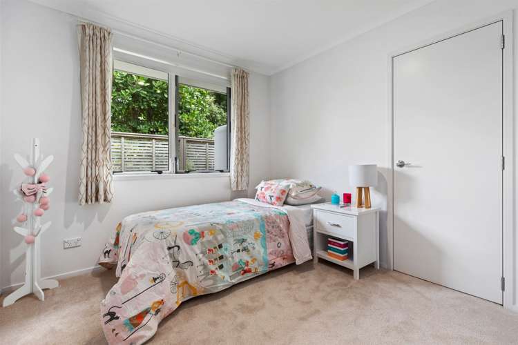 6 Barossa Way Brookfield_17