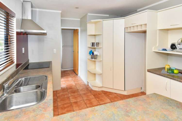 9 Hadley Wood Drive Wattle Downs_8