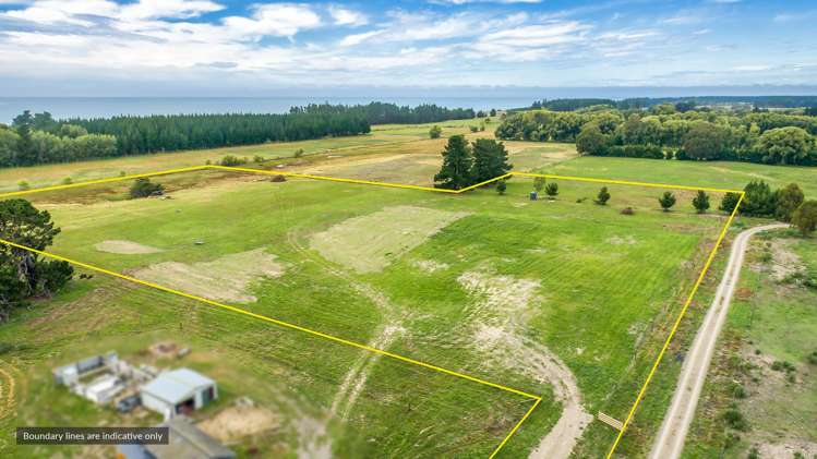 72 Newcombes Road Amberley_1