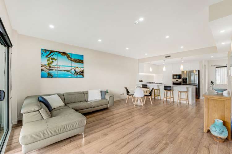 72 Te Oneroa Way Long Bay_5