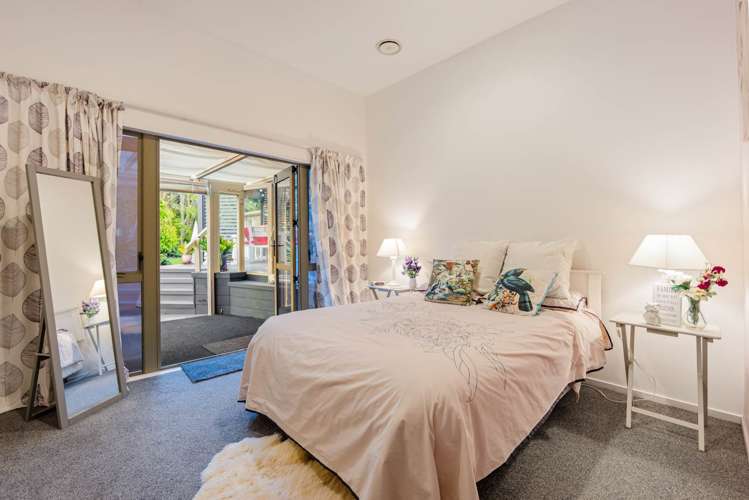 18 Oakford Park Crescent Greenhithe_7