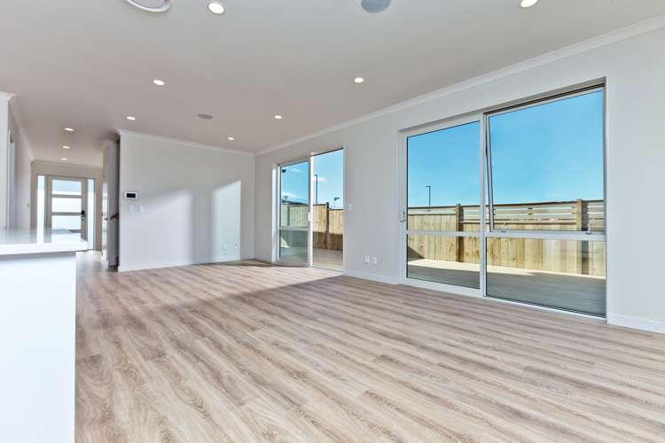 100 Colonial Drive Silverdale_10