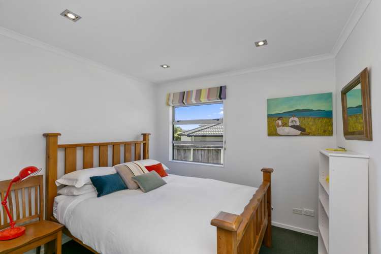 11 Yarnbrook Grove Churton Park_17