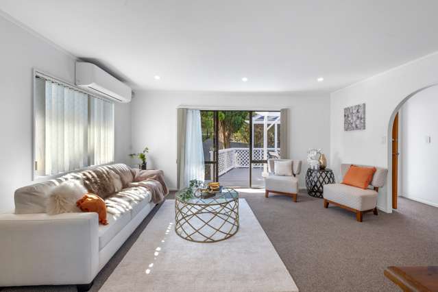 37 Gosford Drive Botany Downs_4