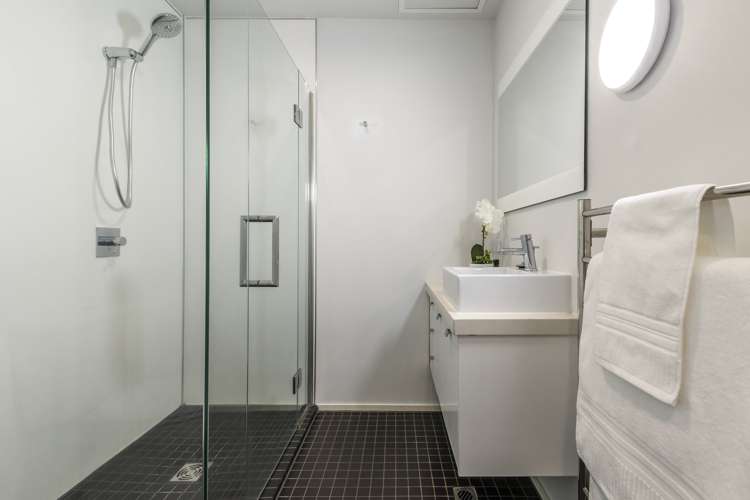 2a/14 Exmouth Street Eden Terrace_14