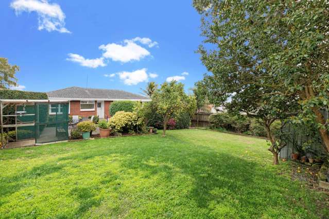 74 Gossamer Drive Pakuranga Heights_1