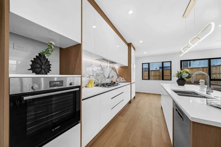 16 Star Cross Road Karaka_32