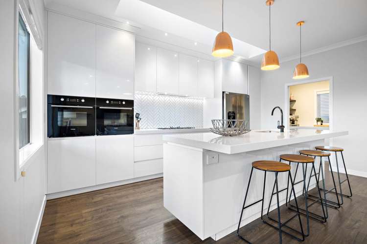 2 Fred White Drive Kumeu_10