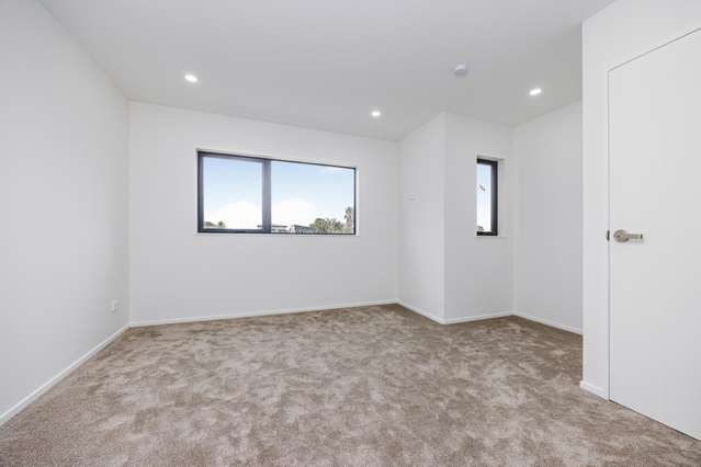 14B Friesian Drive Mangere_4