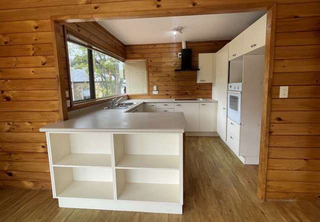 2/24 Dernie Edwards Botany Downs_3