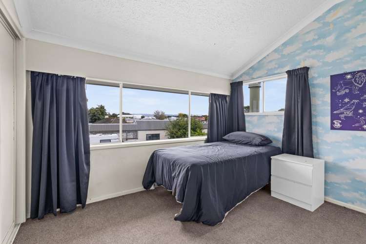 51 Riverbend Road Onekawa_11