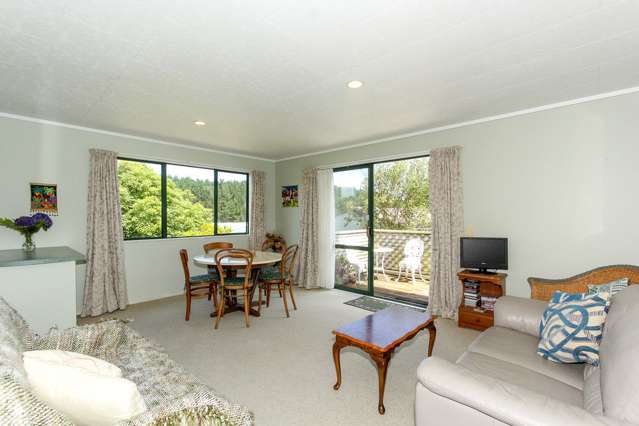 8 Hobart Drive Spotswood_2