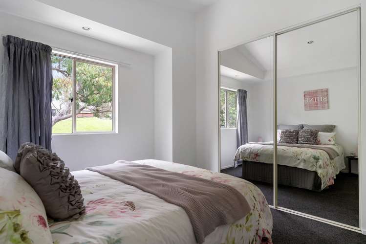 8/85 Portage Road New Lynn_6