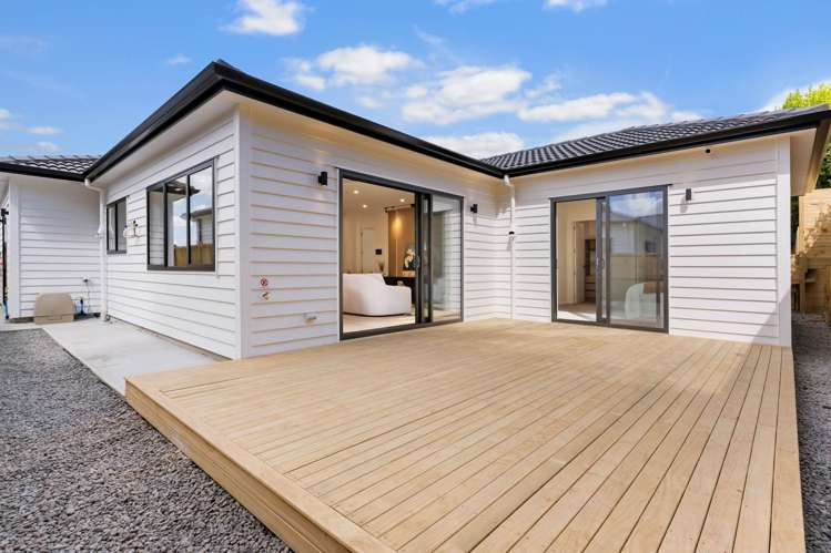 173 Otuwairoa Esplanade Opaheke_13