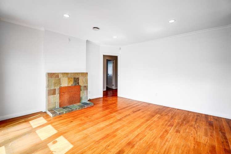 19 Halifax Avenue Epsom_11