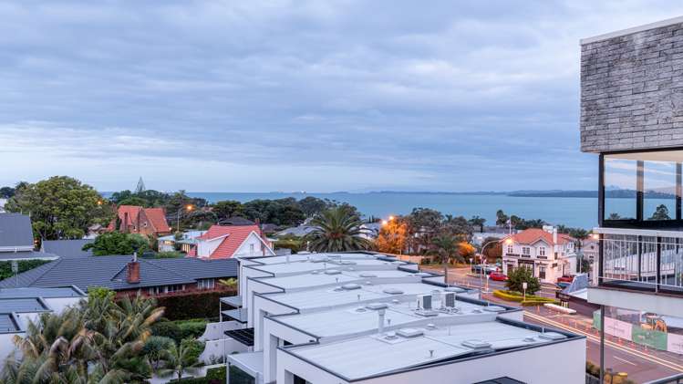 4b/6 The Promenade Takapuna_6