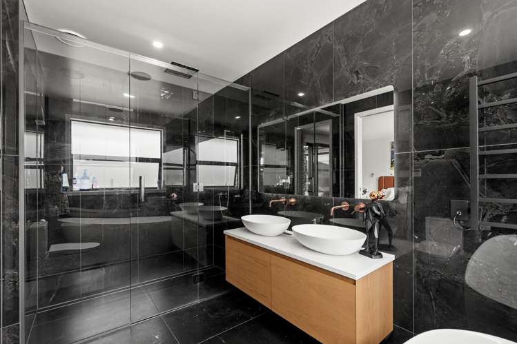 34 Evelyn Crescent Marshland_16