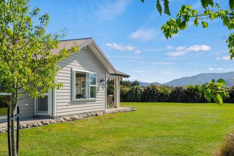 45 Governors Green Drive Greytown_31