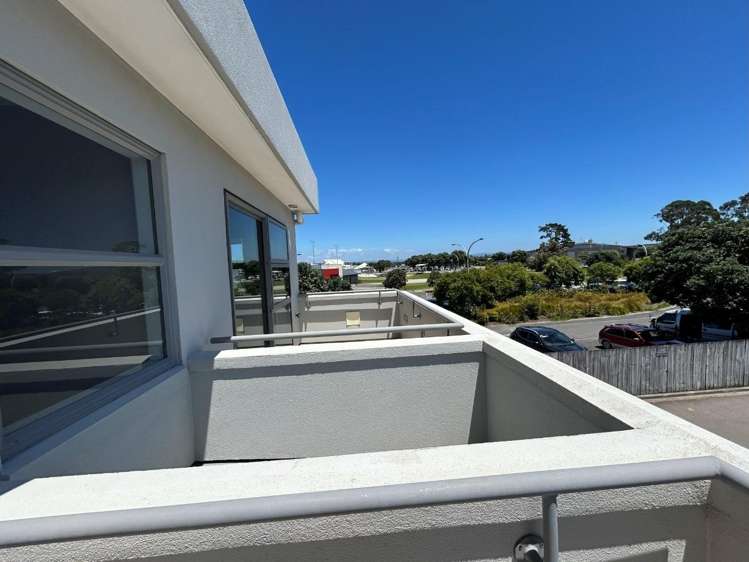 10 Grenada Street 11229_23