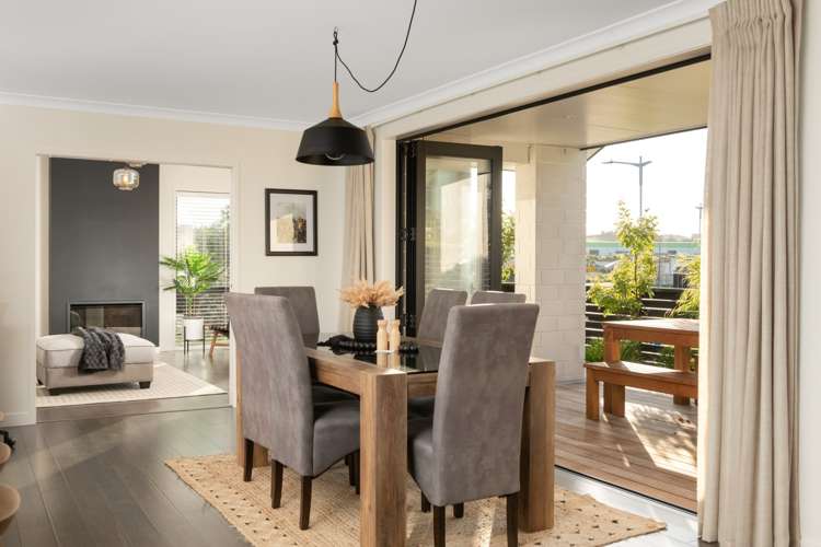 2 Rochfort Crescent Pyes Pa_3