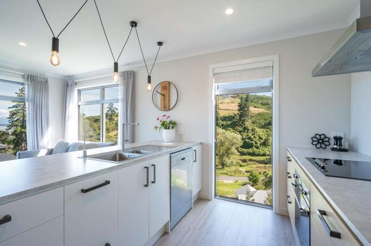 22 Hill Tops Way Stoke_1