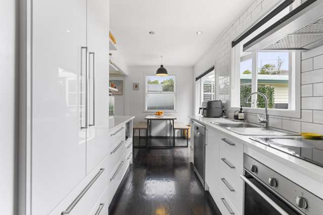 52 Tahi Terrace Glen Eden_3