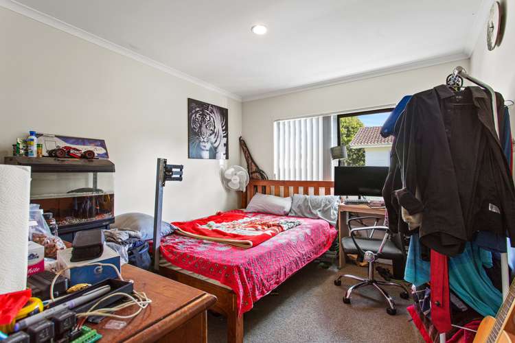 21 Sikkim Crescent Clover Park_4