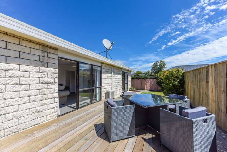 12 Masefield Street Stoke_14