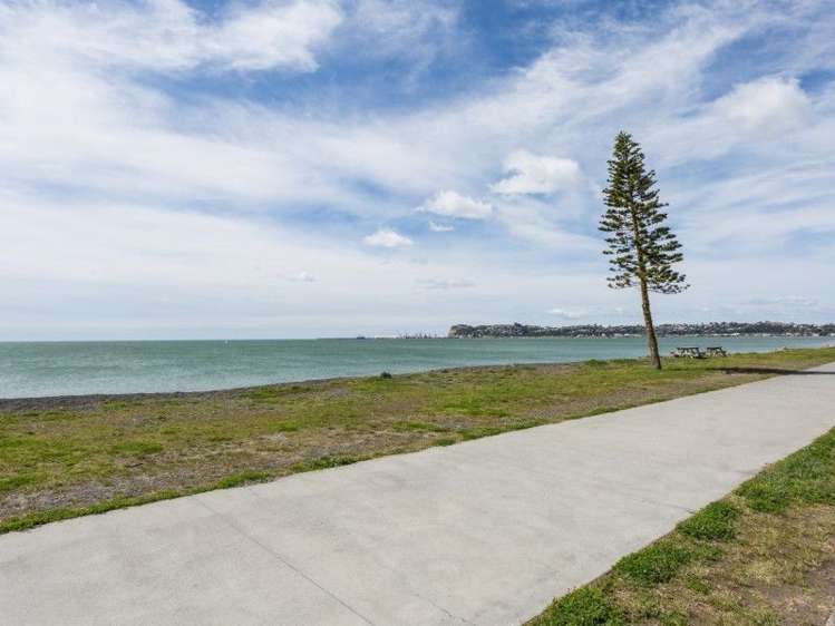 76 The Esplanade Westshore_31