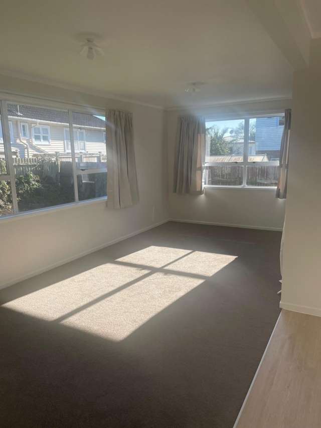  6/41 Willcott Street Mount Albert_4