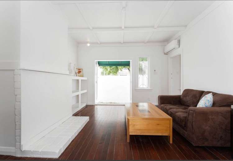 2A Foch Avenue Mount Roskill_2