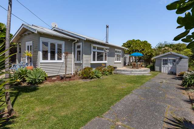 20 Rauparaha Street Waikanae Beach_3