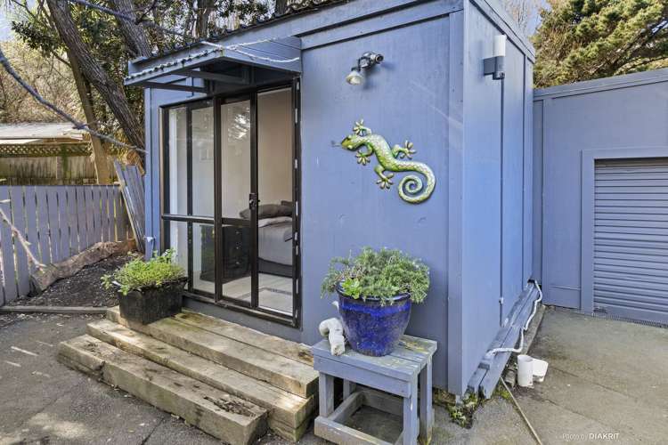 86 Happy Valley Road Owhiro Bay_12