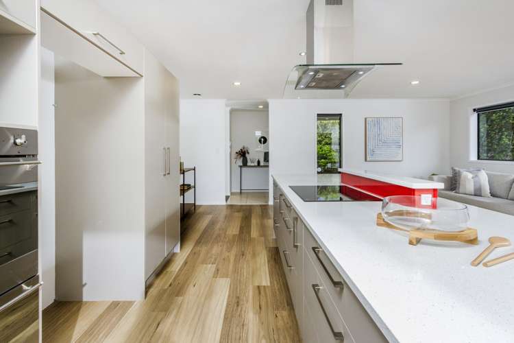 1 Fernbank Lane Greenhithe_9