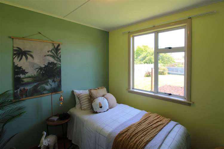 284 High Street South Carterton_13