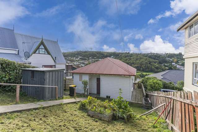 27 Sidey Street Calton Hill_1