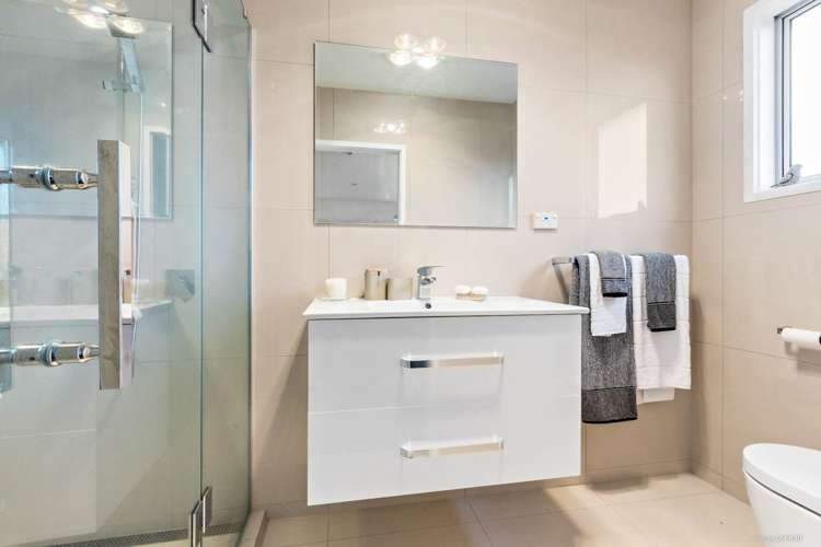 4 Malmo Place Massey_11