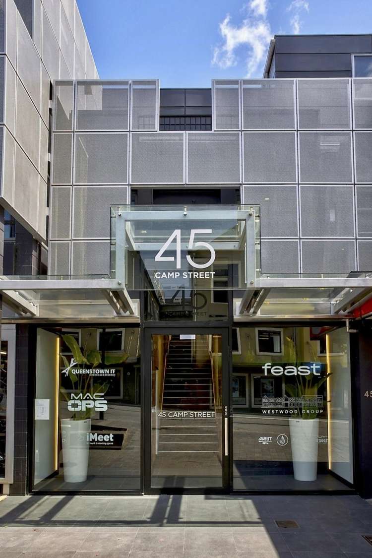 45 Camp Street Queenstown_7